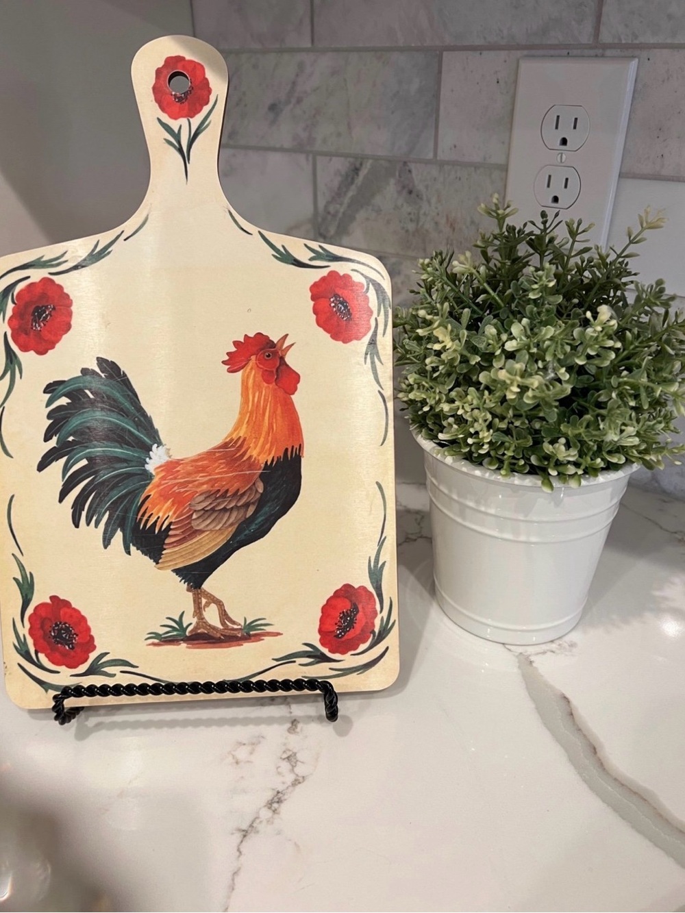 RESERVED ! Not for sale :)Vintage Cottage Core chopping /cutting board w Rooster